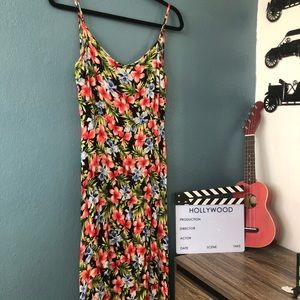 Tropical Maxi Dress 🌺